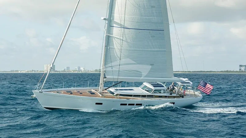 CIRRUS yacht charter photo