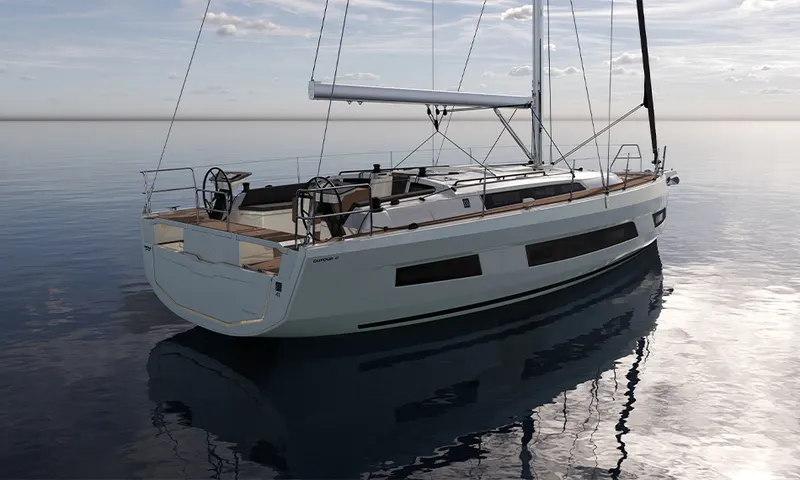 Ismini yacht charter photo