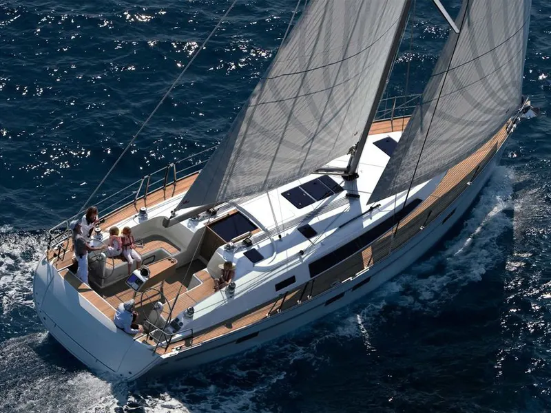 Sanguinho yacht charter photo
