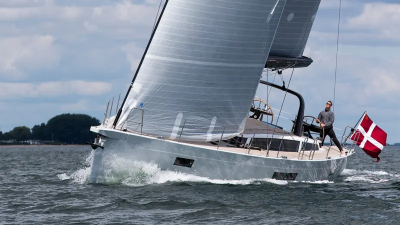 Kallisti yacht charter photo
