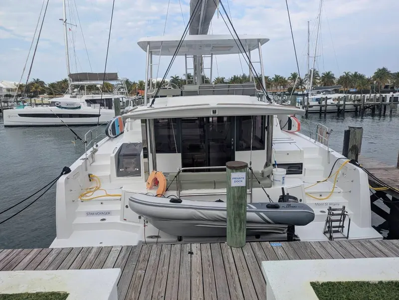 STAR VOYAGER yacht charter photo