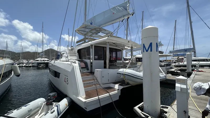 Freedom yacht charter photo