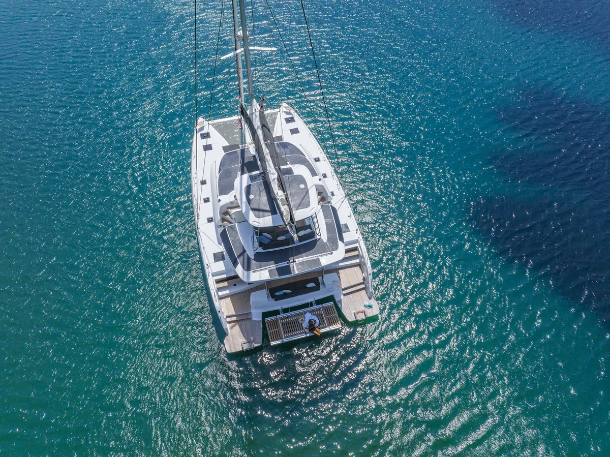 Athena Blu