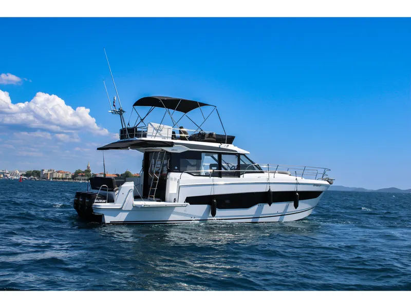 NIKA yacht charter photo