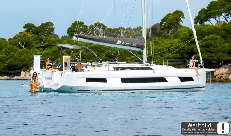 Gimme! Gimme! yacht charter photo