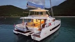 Maravela yacht charter photo