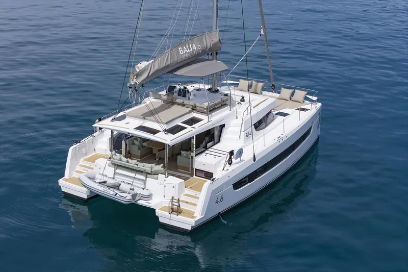 Sirène yacht charter photo