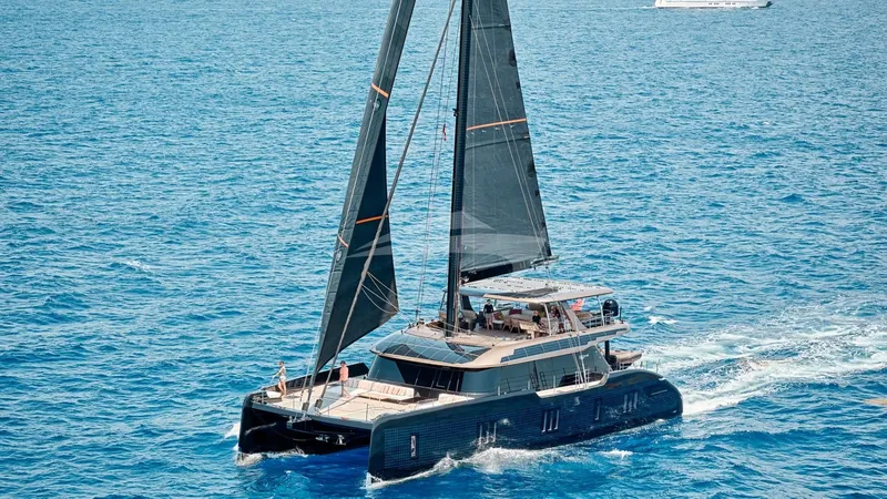 THE IDLER yacht charter photo