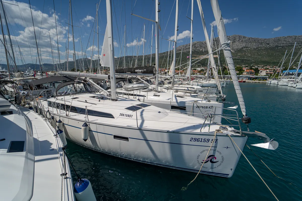 Nauti Girl