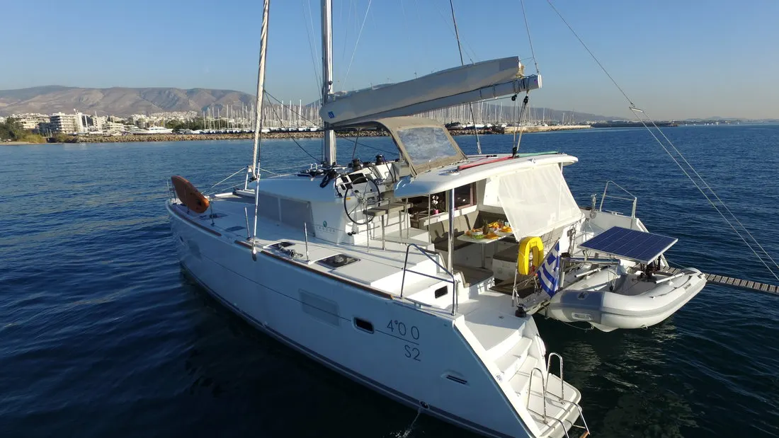 Sailing Blue 4