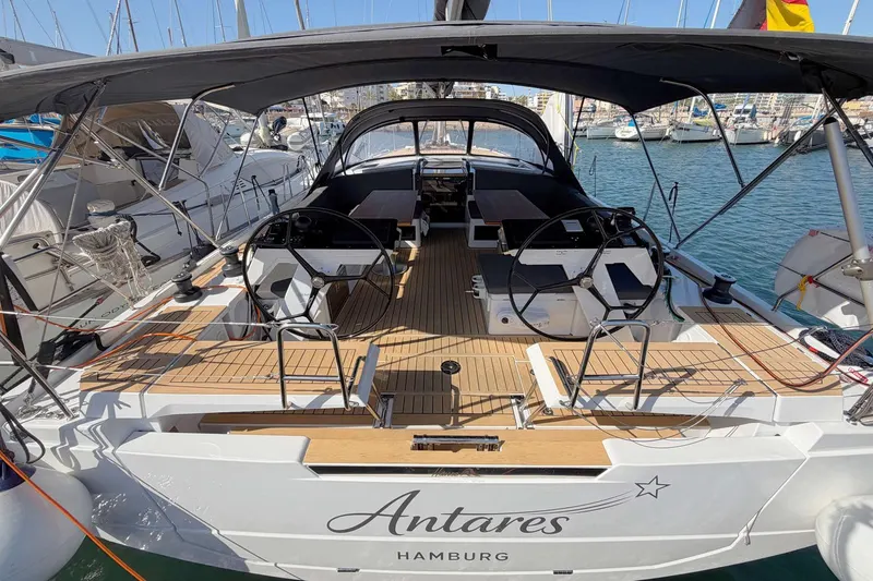 Antares yacht charter photo