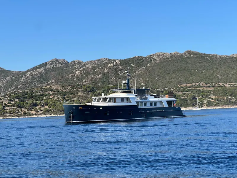 ARAOK II yacht charter photo