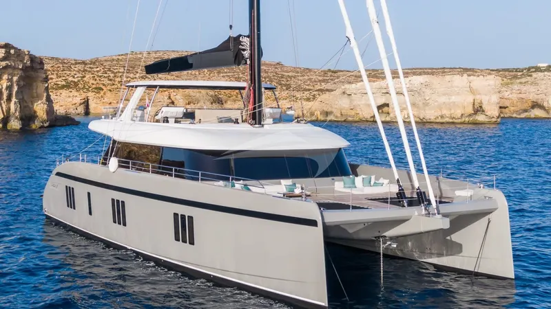GREYB yacht charter photo