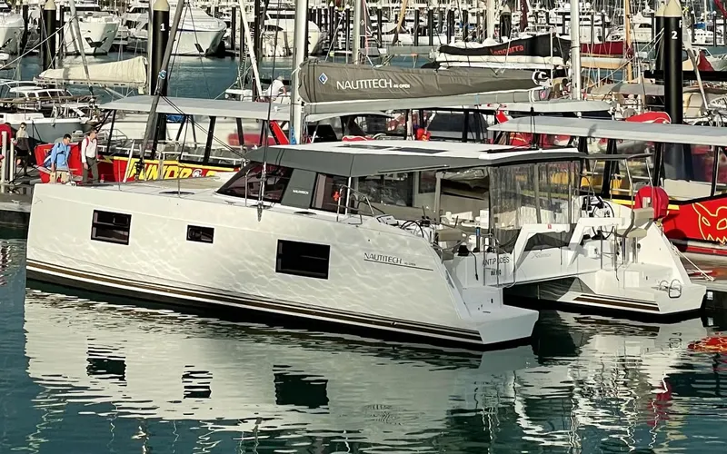 ANTIPODES yacht charter photo