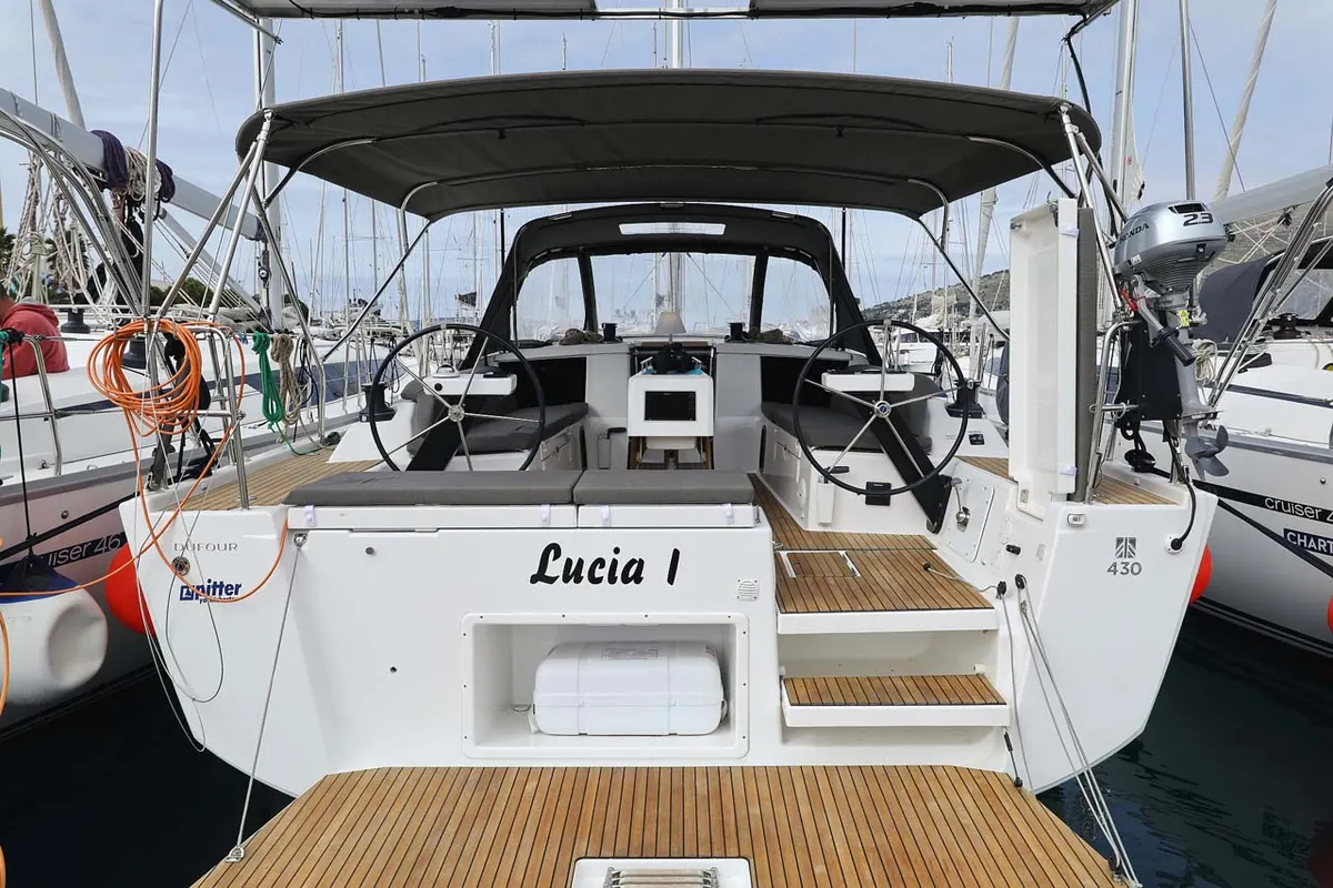 Lucia 1