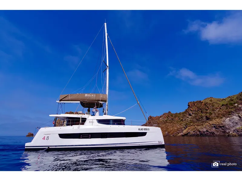 Antigone - A/C, Generator, Water maker yacht charter photo